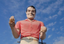 muffler men